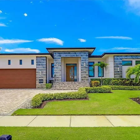 Villa 624 Seagrape Drive